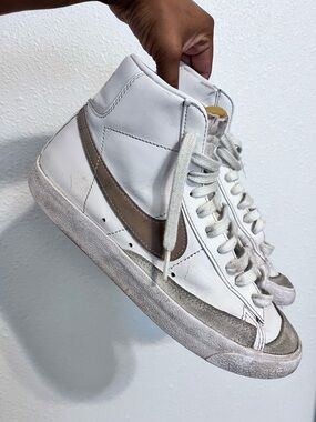 Nike White Black Swoosh Shoe Label